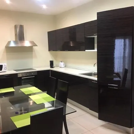 2 Bedroom In An Excellent Location Apartament *